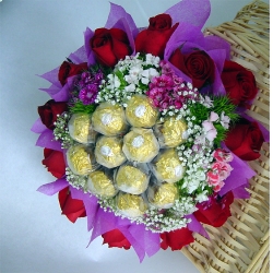 QF1139-ferro rocher Roses Bouquet