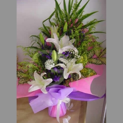 QF1183-white lilies hand bouquet